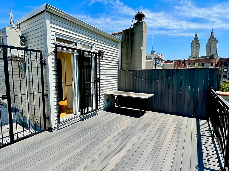 130 W 75th St #2E — Photo 11