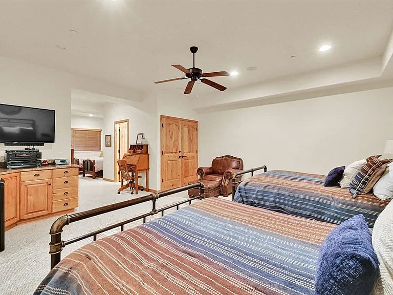5176 E Fairview Loop #1 — Photo 14