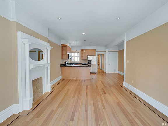 5th image of 1040 Pine St #A