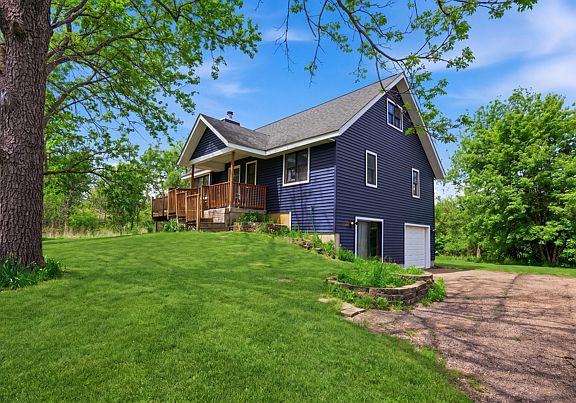 2nd image of 8908 Wondermere Rd