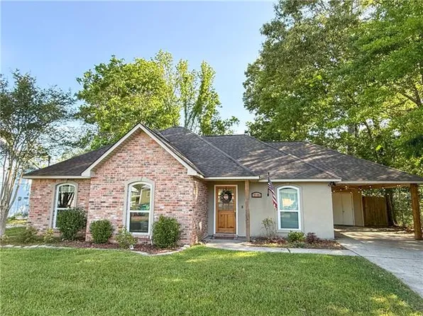 2123 Webster St, Mandeville, LA 70448