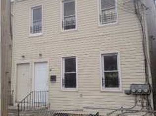 281 York Ave, Staten Island, NY 10301