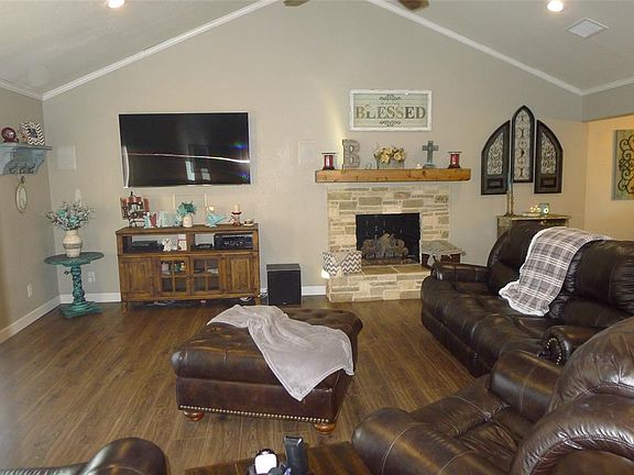 5th image of 241 Crestview Dr