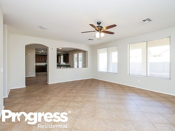 4th image of 1278 E Catino Ct