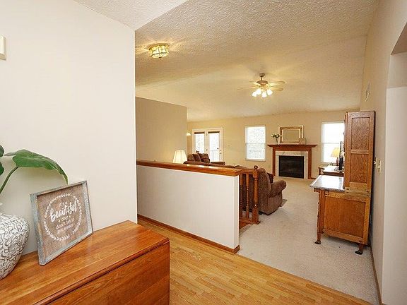 3rd image of 3628 Connor Ct
