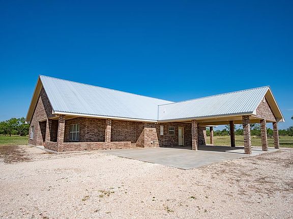 2nd image of 3119 Lakota Ln