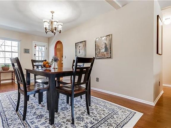 2nd image of 26 Somerset Dr