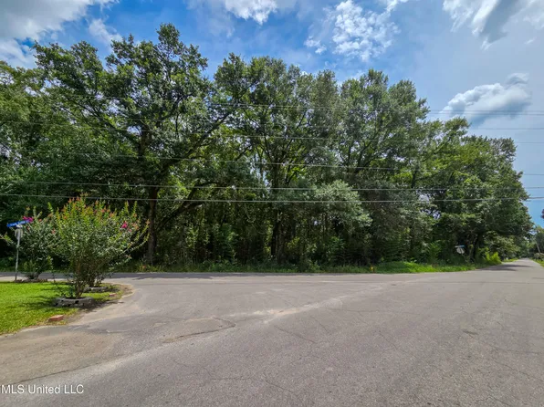 Frank Griffin Rd, Moss Point, MS 39563