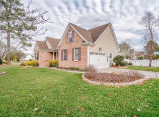 377 Warrick Rd, Chesapeake, VA 23322