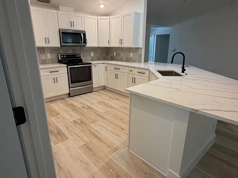 939 Dora Ave — Photo 15