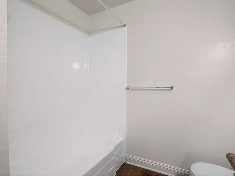 Park Wilshire — Photo 28