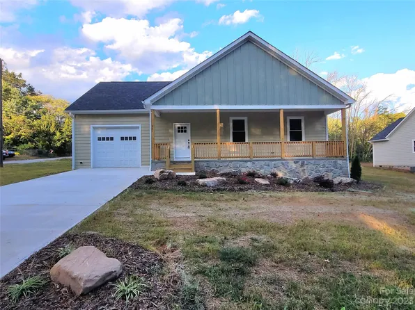 231 Hogan St, Morganton, NC 28655