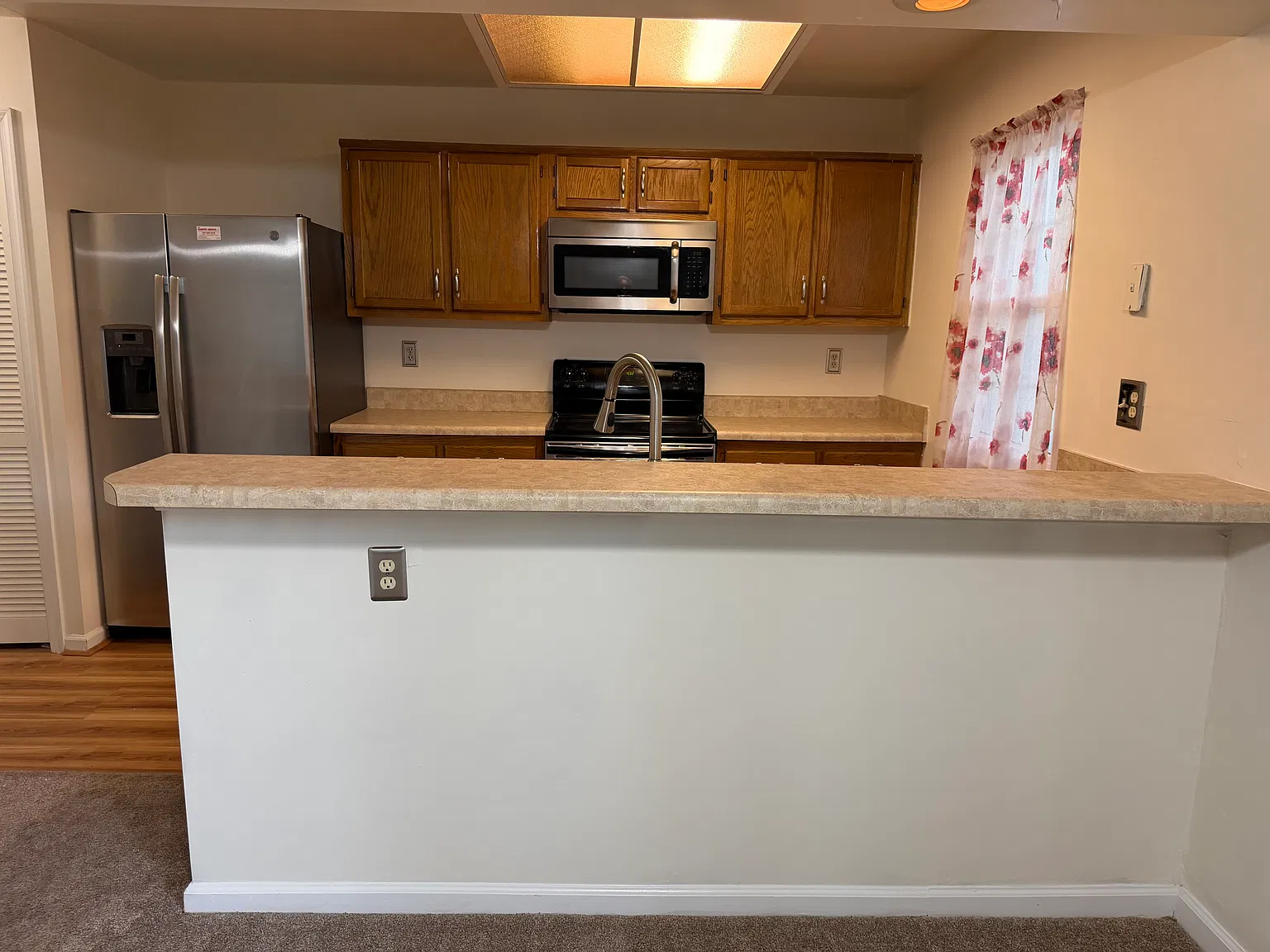 2 bed, 2.5 bath, 1254 sqft, $2,000 — Photo 3