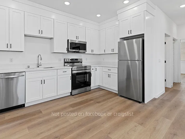 2818 Nye St — Photo 4