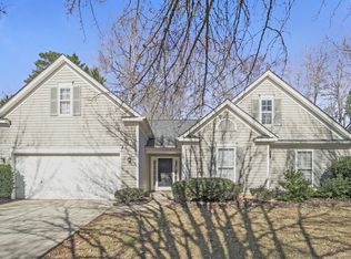 5909 Lawnmeadow Dr, Charlotte, NC 28216