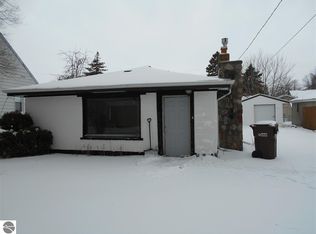 420 S Jennings St, Pinconning, MI 48650