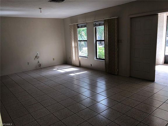 3rd image of 440 Logan Blvd N