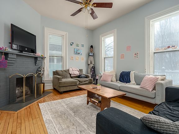 4th image of 716 W Kalamazoo Ave