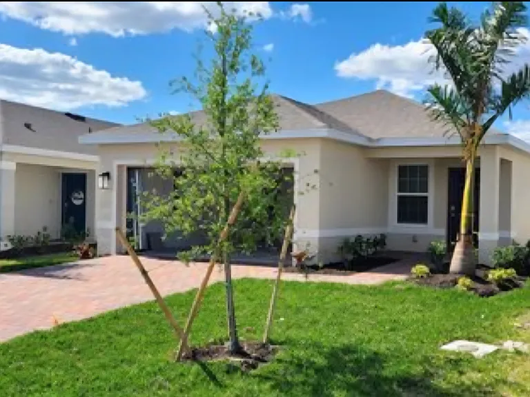 8753 Swell Brooks Ct — Photo 1