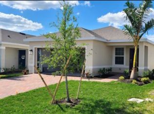 8753 Swell Brooks Ct, North Fort Myers, FL 33917