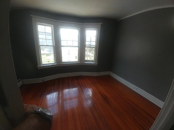 3rd image of 46 S Main Ave #1