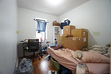 Rented by Rennit Inc.