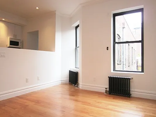 Rented by City Connections Realty | media 27