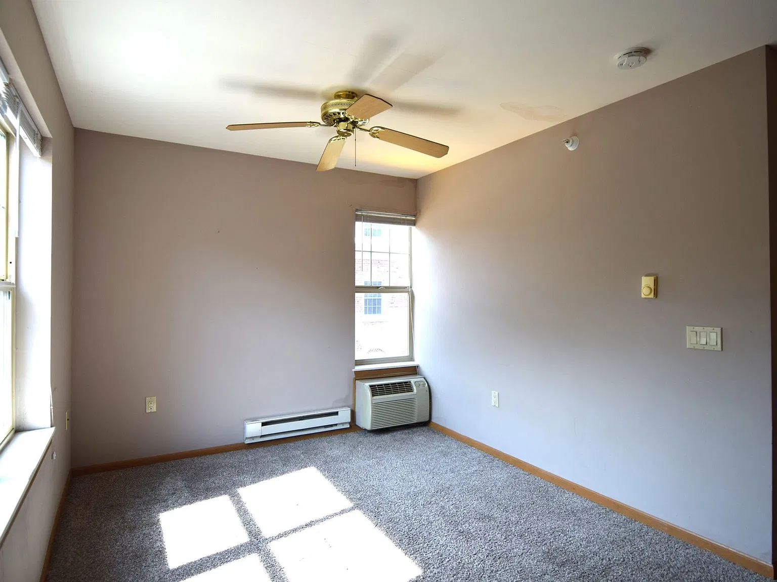 Lakelawn Place — Photo 4