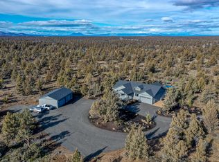 5877 SW Mount Jefferson Way, Powell Butte, OR 97753