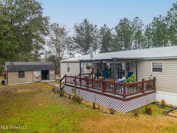 24080 Enchanted Ave, Pass Christian, MS 39571