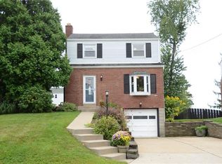 758 Newport Dr, Pittsburgh, PA 15234