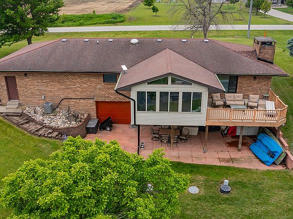 2nd image of 7096 NE 110th Ave