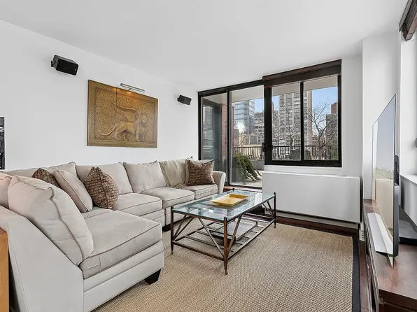 343 E 74th St APT 15D, New York, NY 10021