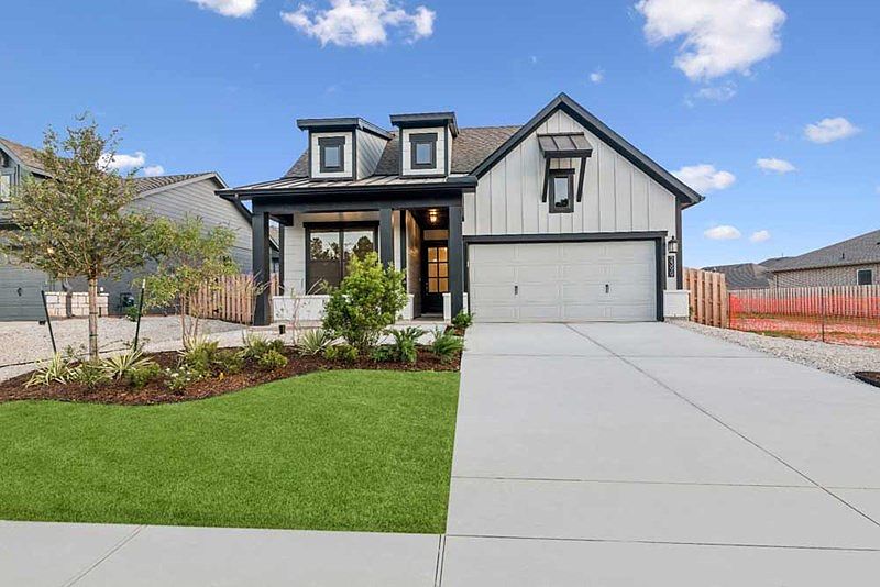 The Colombus - F Exterior