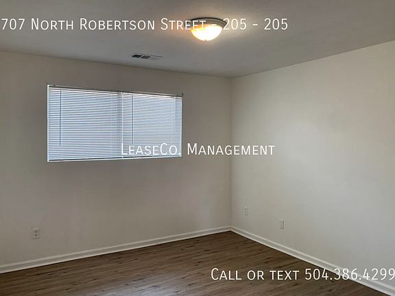 4th image of 707 N Robertson St #205