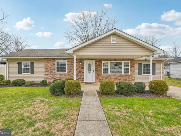 1018 Cord St, Middle River, MD 21220