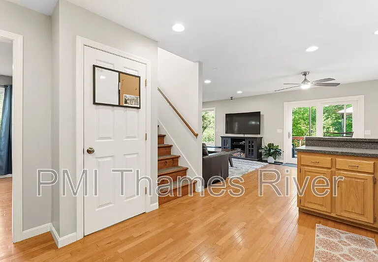 62 Terry Rd — Photo 25