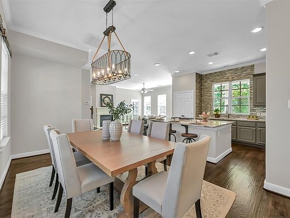 34 Shell Port Sq, The Woodlands, TX 77380 | Zillow