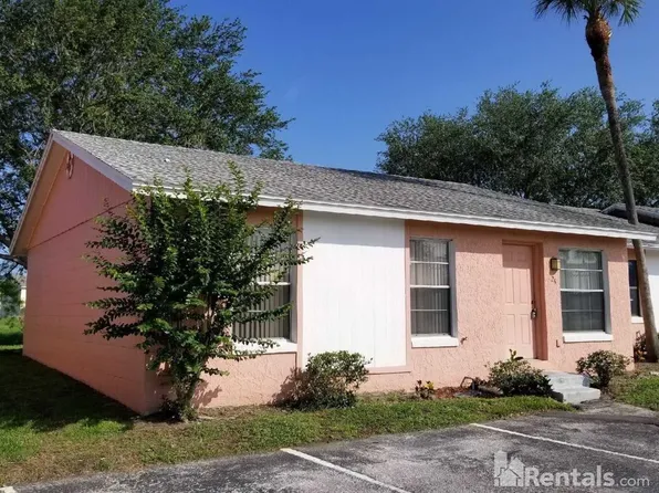 29 Lake Villa Way, Kissimmee, FL 34743