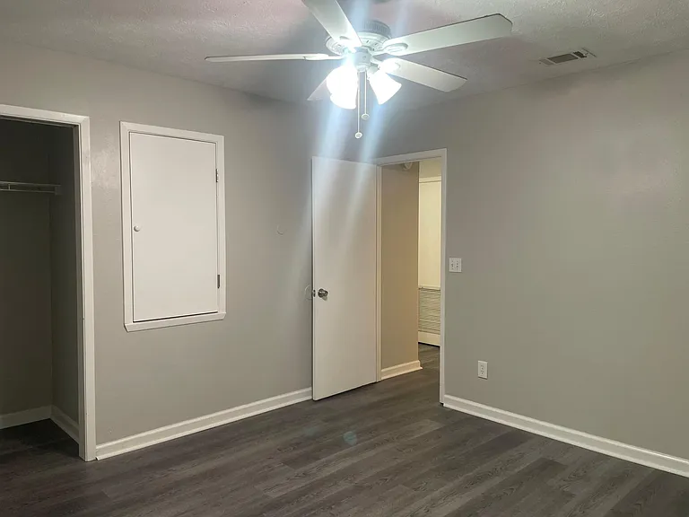 6913 Cherry St #N — Photo 13