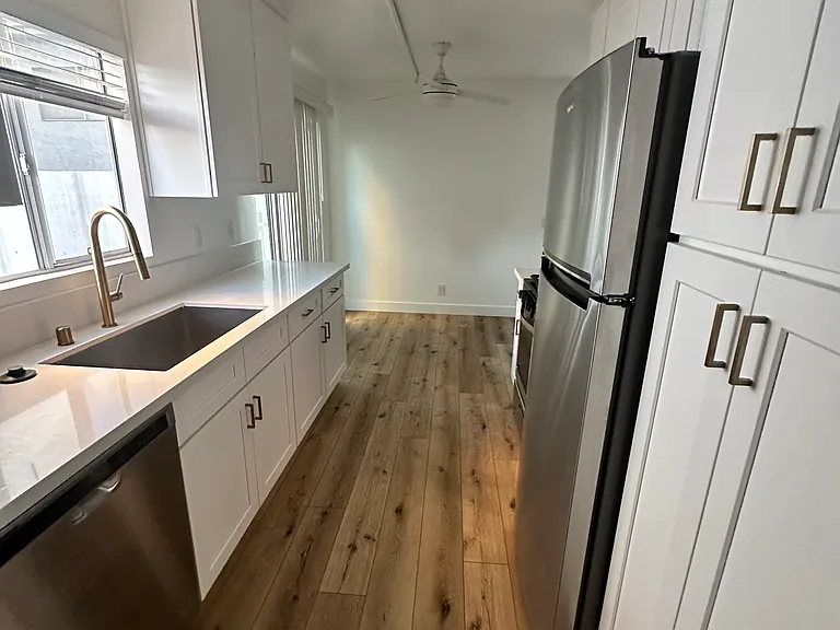 3319 Bagley Ave #2 — Photo 12