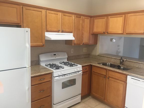 2nd image of 7237 Stover Dr