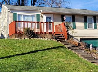 700 Westchester Dr, North Huntingdon, PA 15642