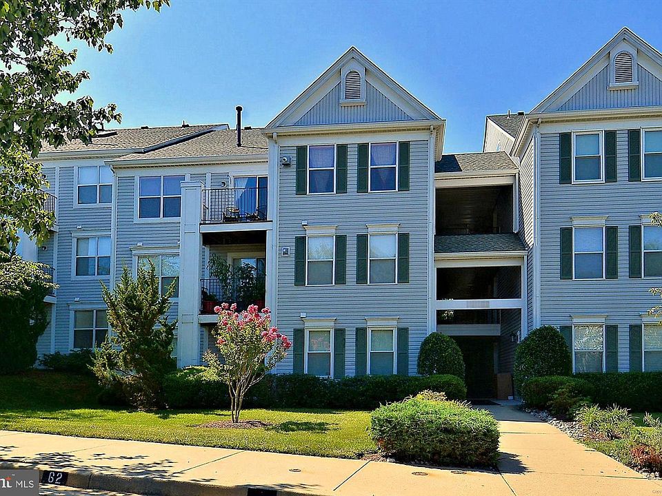1st image of 10009 Vanderbilt Cir APT 13-5