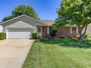 1213 Old Crows Way, Springfield, IL 62712