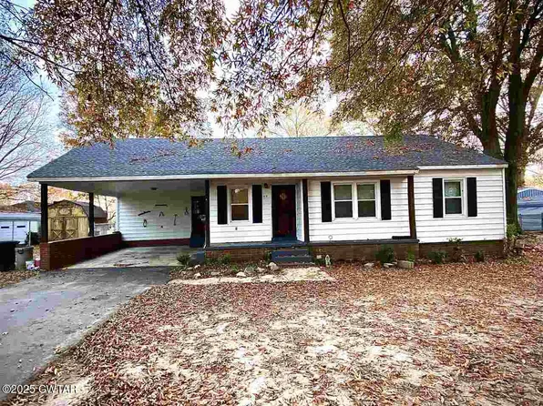 62 Malesus Heights Dr, Jackson, TN 38301