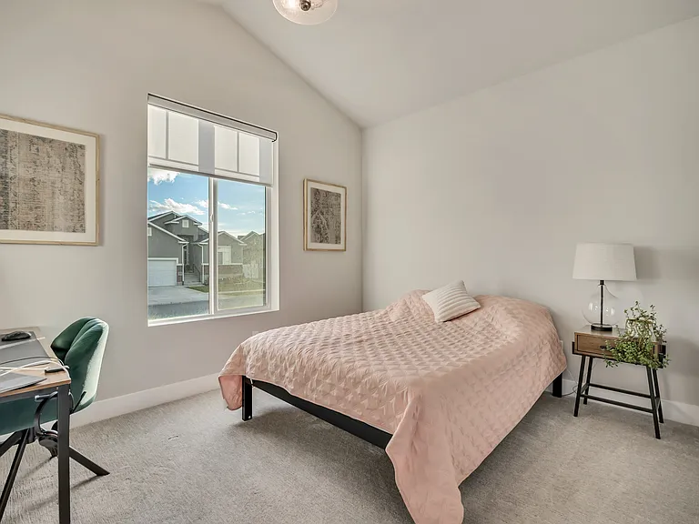2504 W Sunset Way — Photo 14