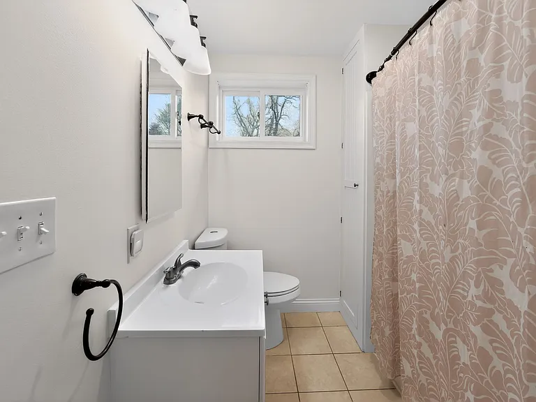 1567 Sugartown Rd — Photo 21