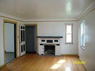 3rd image of 8841 Piedmont St