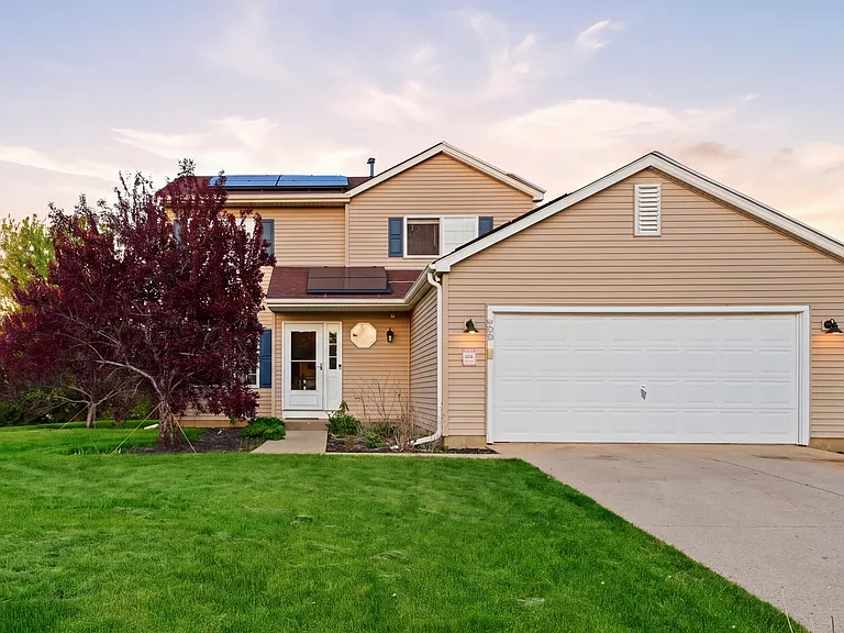 950 Donnelly Pl — Photo 45